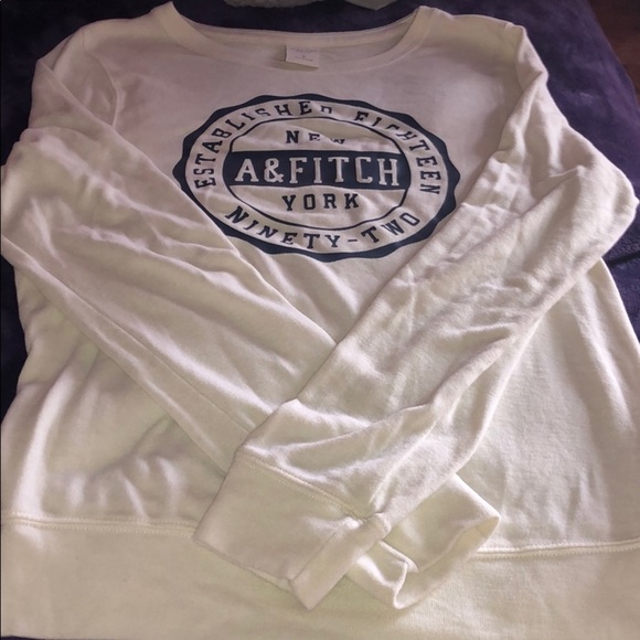 Cream A&F pullover - Picture 2 of 2